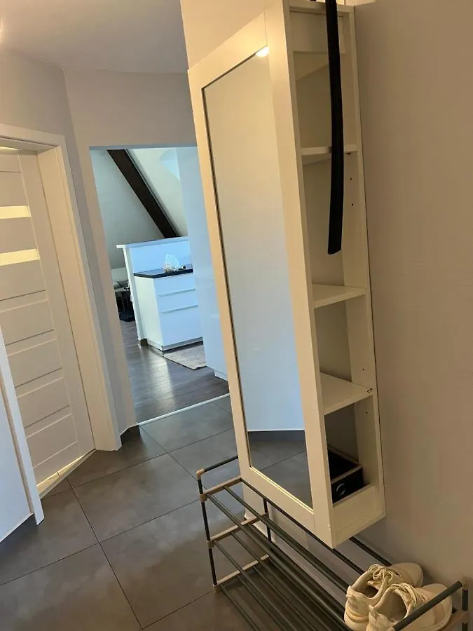 Moderne Galerie-Wohnung! Zentral-A8-B17 Wifi Gersthofen Apartment