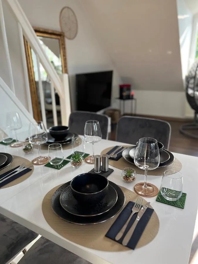 Apartment Moderne Galerie-Wohnung! Zentral-A8-B17 Wifi Gersthofen