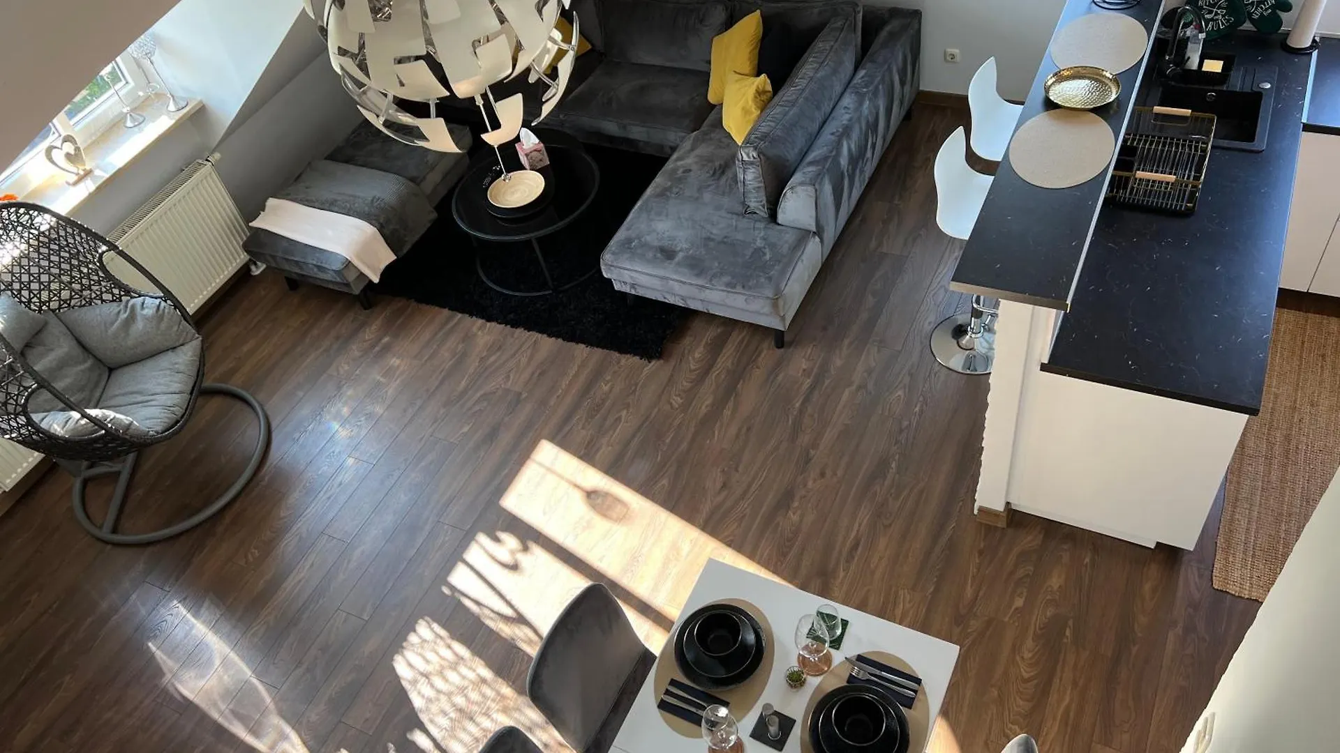 Moderne Galerie-Wohnung! Zentral-A8-B17 Wifi Gersthofen