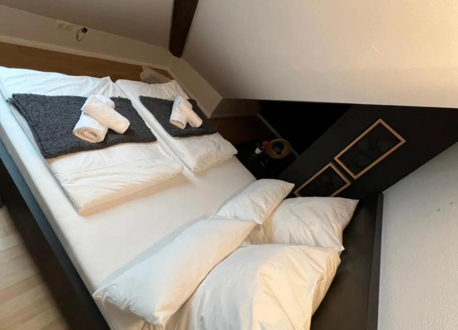 Moderne Galerie-Wohnung! Zentral-A8-B17 Wifi Gersthofen Germany